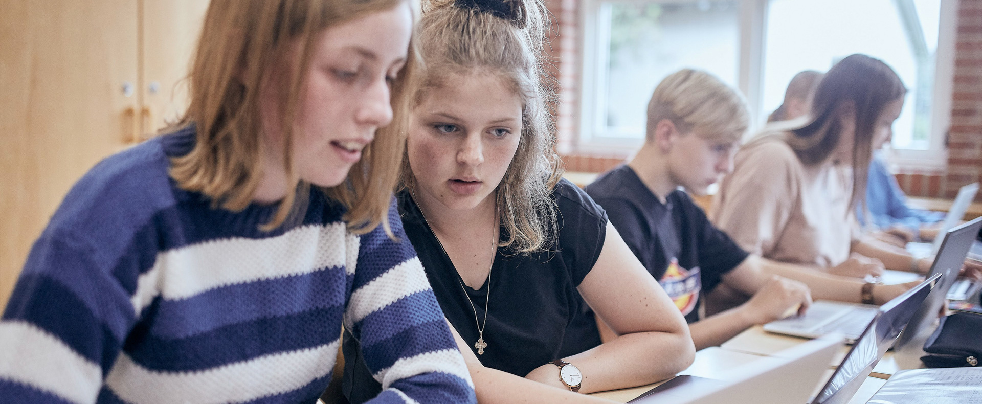 NØV 2019 19